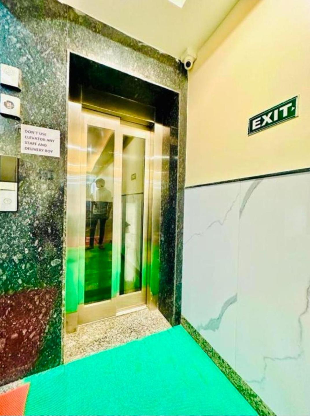 Hotel Shiva International Near By Igi Airport ニューデリー エクステリア 写真